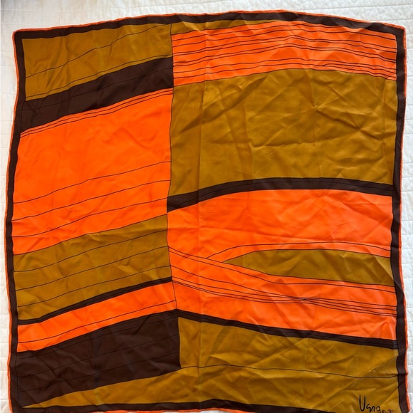 Colorful Patterned Scarves Collection - Picture 4 of 11